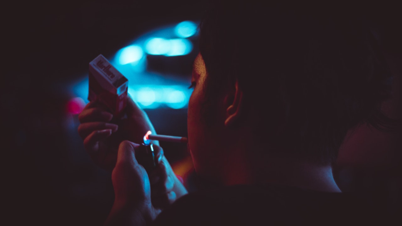 Young male smokers are biggest high-rise litterbugs